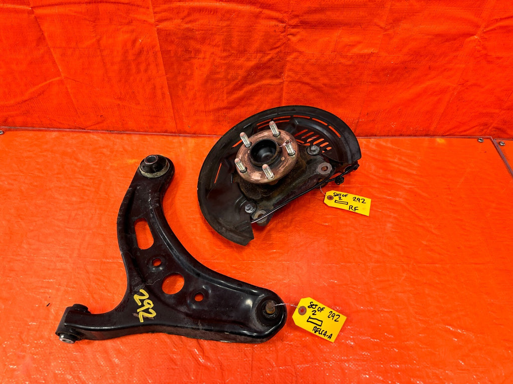 13 24 SUBARU BRZ   PASSENGER RIGHT FRONT SPINDLE KNUCKLE HUB & LOWER ARM OEM 2920