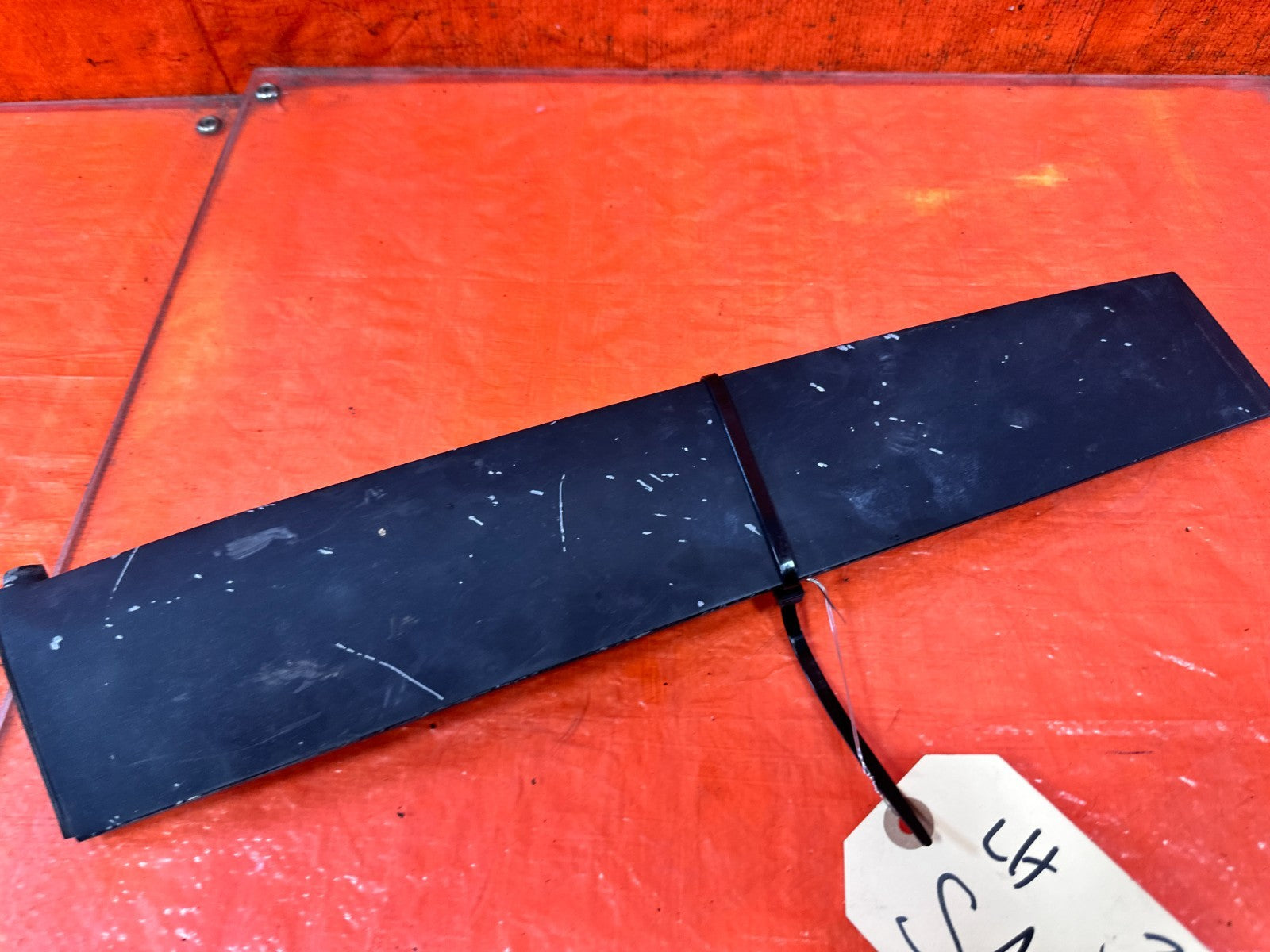 90 91 HONDA CIVIC HATCH   DRIVER LEFT DOOR SASH TRIM MOLDING STRIP B PILLAR 3272