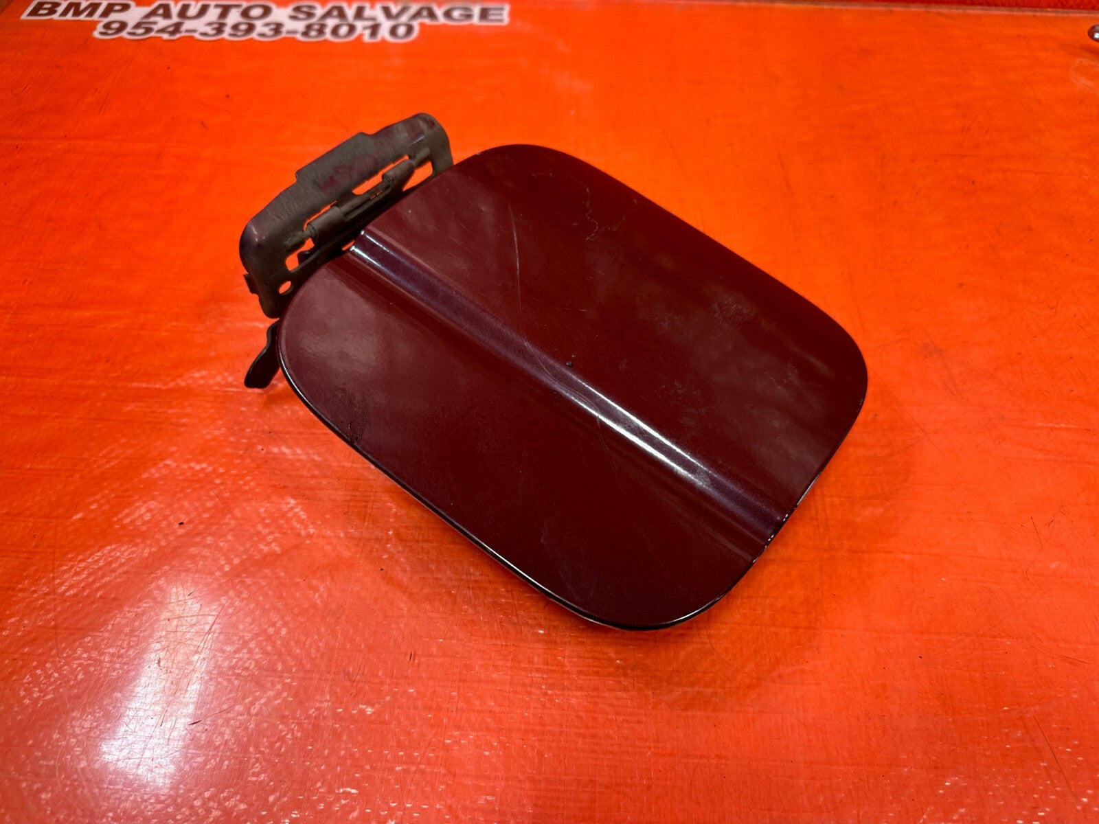 08 12 HONDA ACCORD SEDAN   GASOLINE GAS FUEL LID COVER   RED   OEM #2510