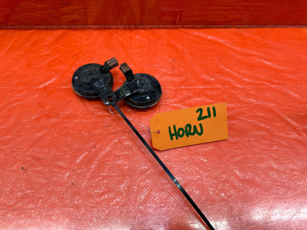 05 06 ACURA RSX   HORN COMBO SET   HORNS HIGH AND LOW   05 06 MODEL   OEM OE 2117