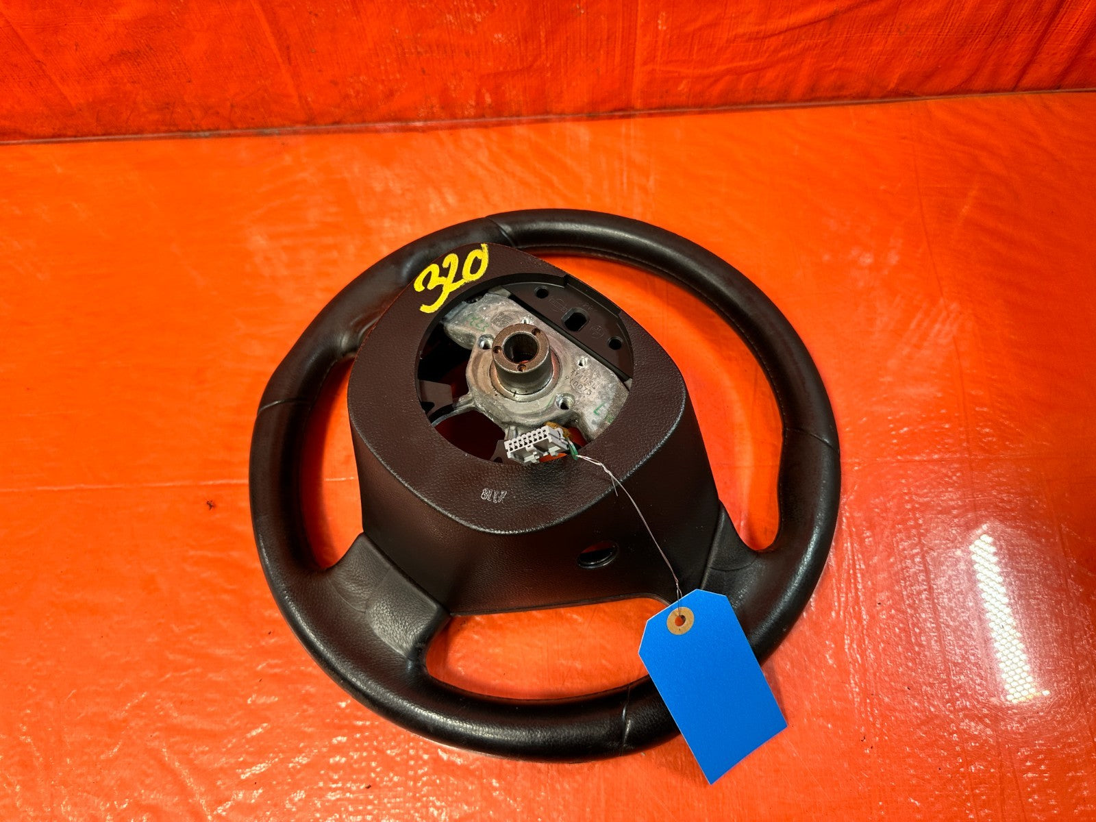 08 15 INFINITI G37 & Q60 2D COUPE   STEERING WHEEL   BLACK LEATHER WRAP OEM 32018