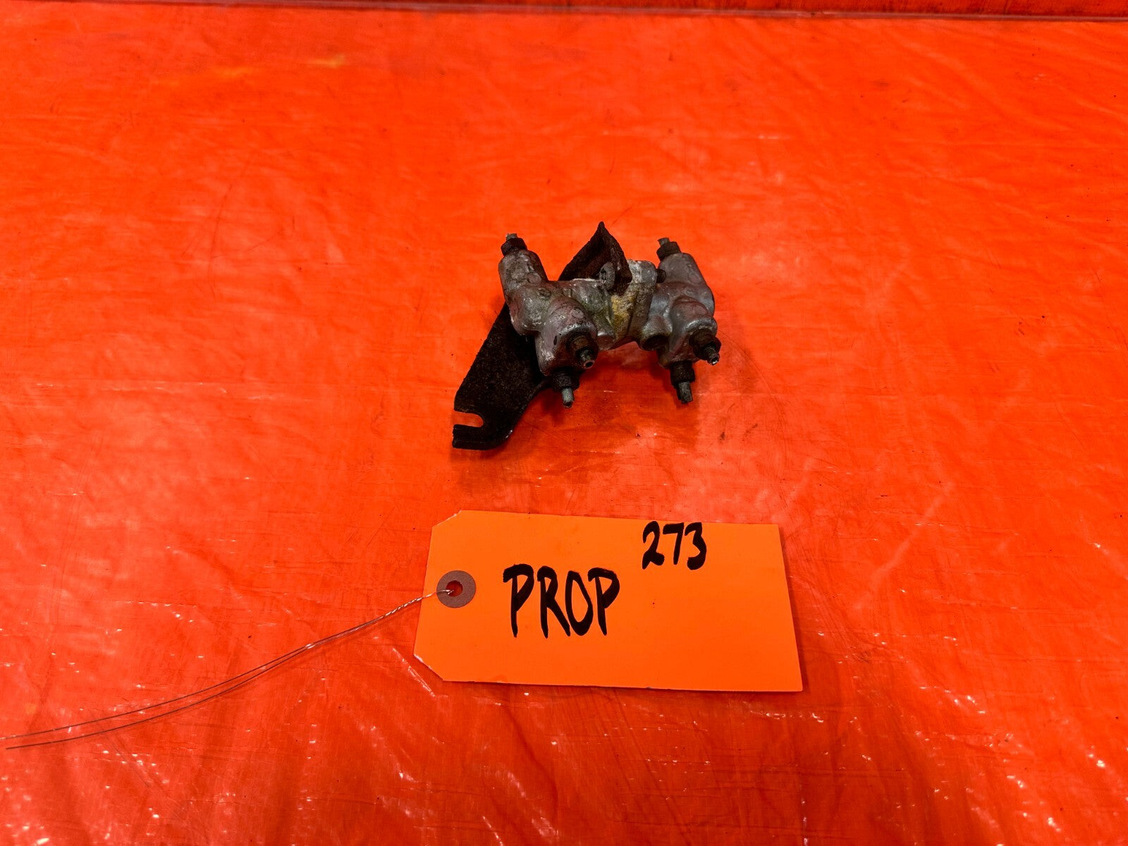92 96 HONDA PRELUDE   BRAKE PROPORTIONING VALVE PROP VALVE   OEM FACTORY #2730