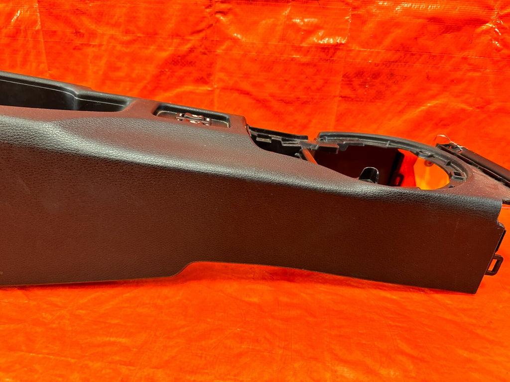 13 20 SUBARU BRZ   ARM REST / CENTER CONSOLE STORAGE COMPARTMENT   OEM #29212