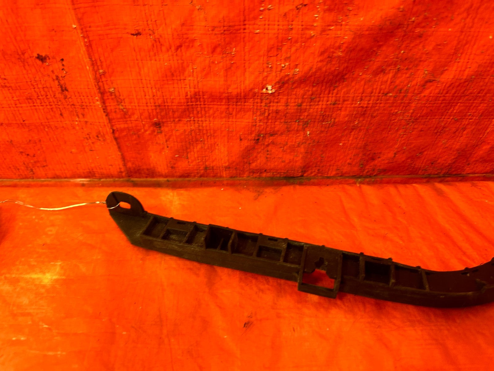 04 08 ACURA TSX   RIGHT REAR   BUMPER BRACKET CLIP SPACER RETAINER   OEM #3046