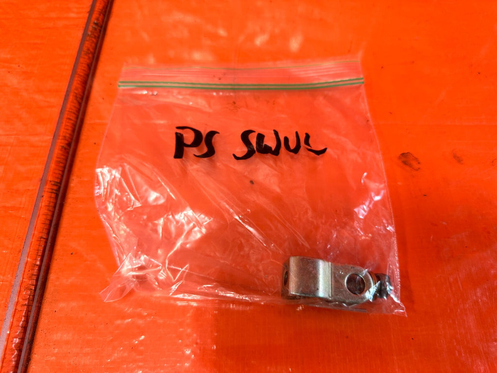 03 06 LANCER EVOLUTION VIII 8 EVO IX 9   STEERING SWIVEL BRACKET   OEM #EVO90
