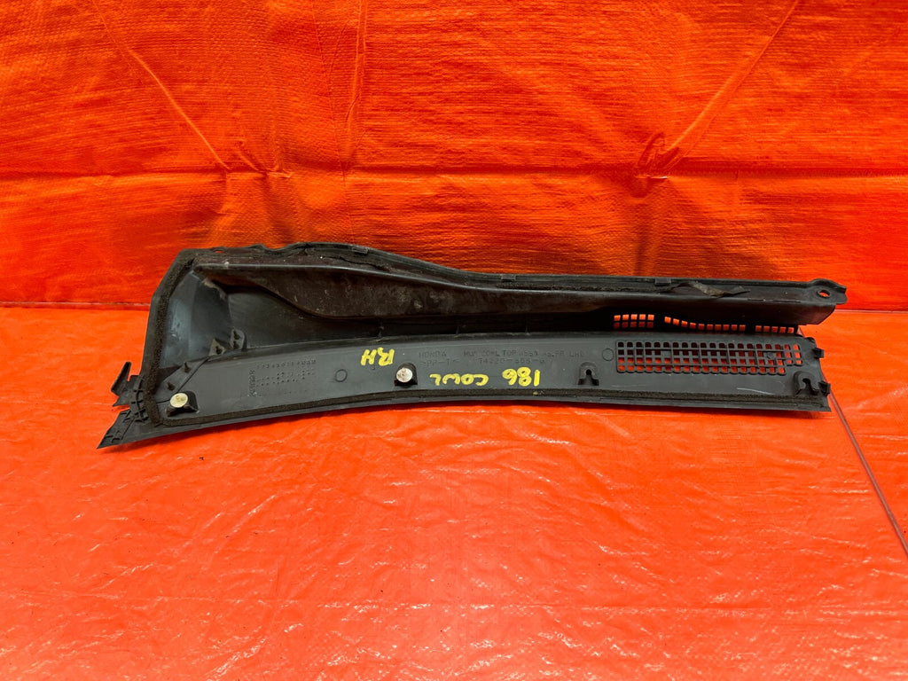 02 05 HONDA CIVIC SI EP3 HATCH   WIPER COWL TRIM   PASSENGER RIGHT SIDE OEM #1868