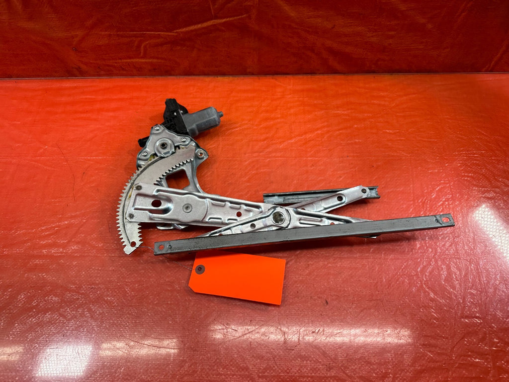 14 20 INFINITI Q50   DRIVER LEFT REAR   WINDOW REGULATOR W/ MOTOR   OEM #2425