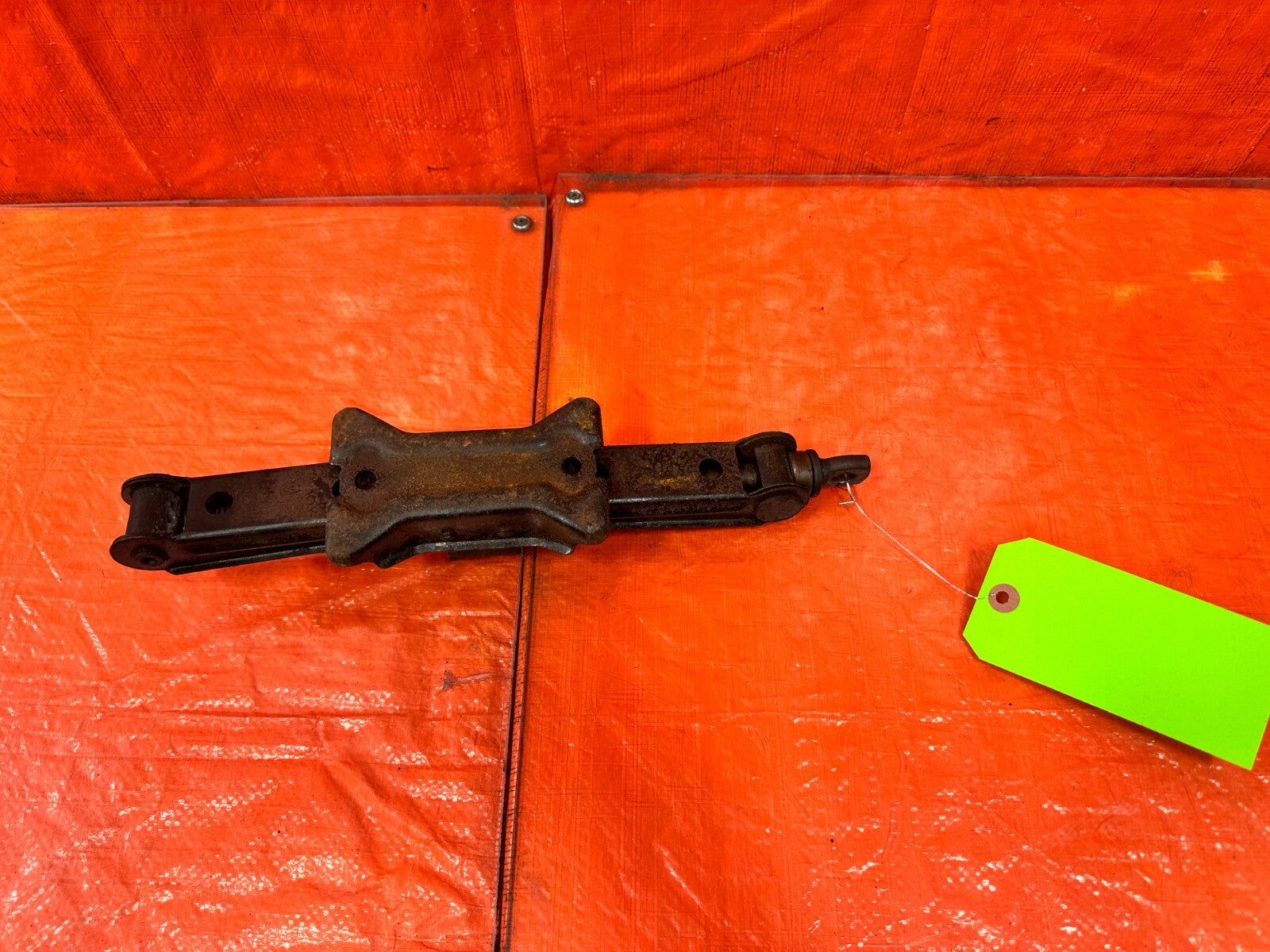 OEM HONDA SCISSOR JACK   88 00 CIVIC   86 02 ACCORD   85 91 PRELUDE   88 91 CRX5