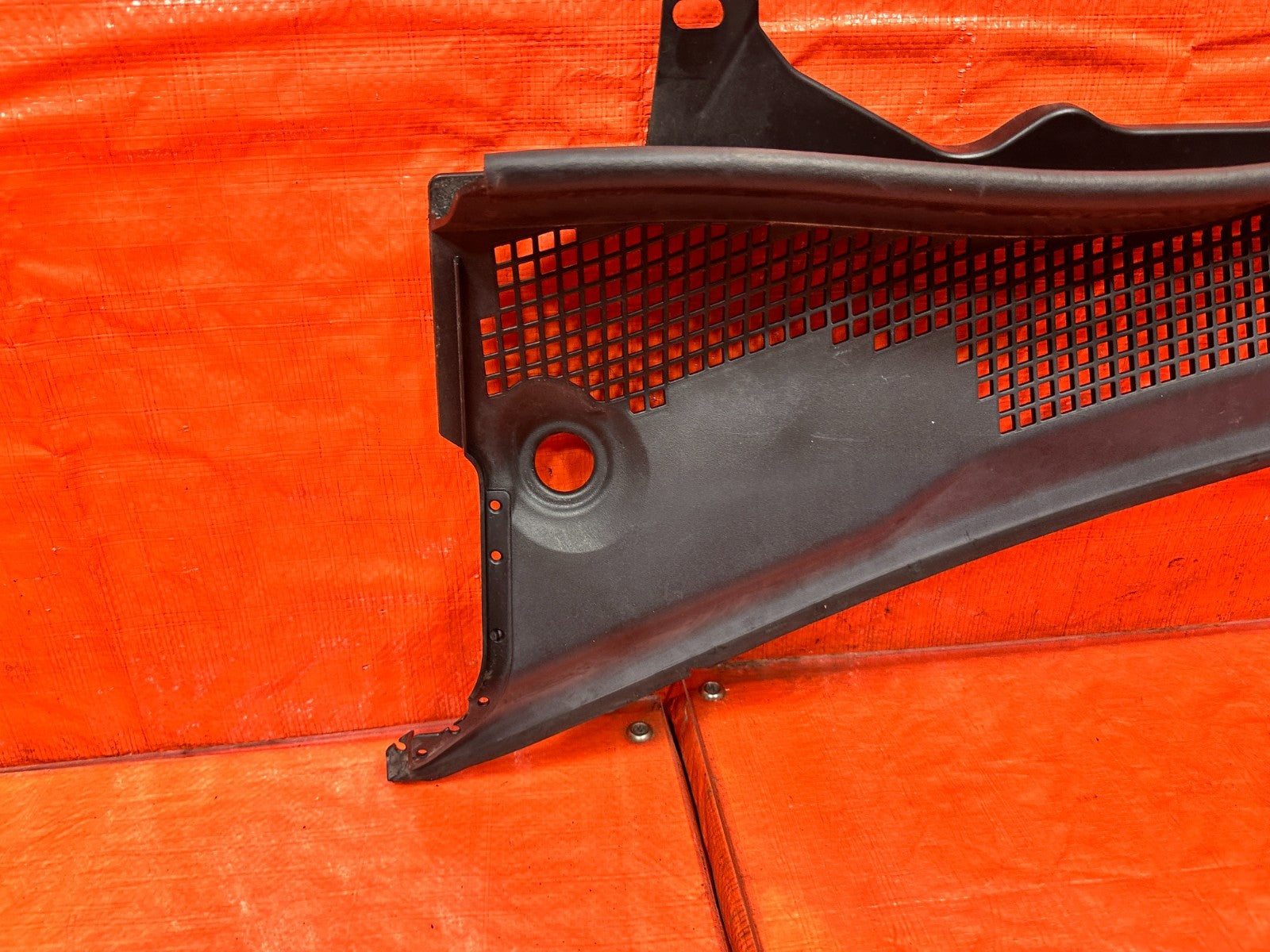 09 14 ACURA TSX   WINDSHIELD WIPER COWL TRIM PLASTIC BEZEL   OEM FACTORY #3051