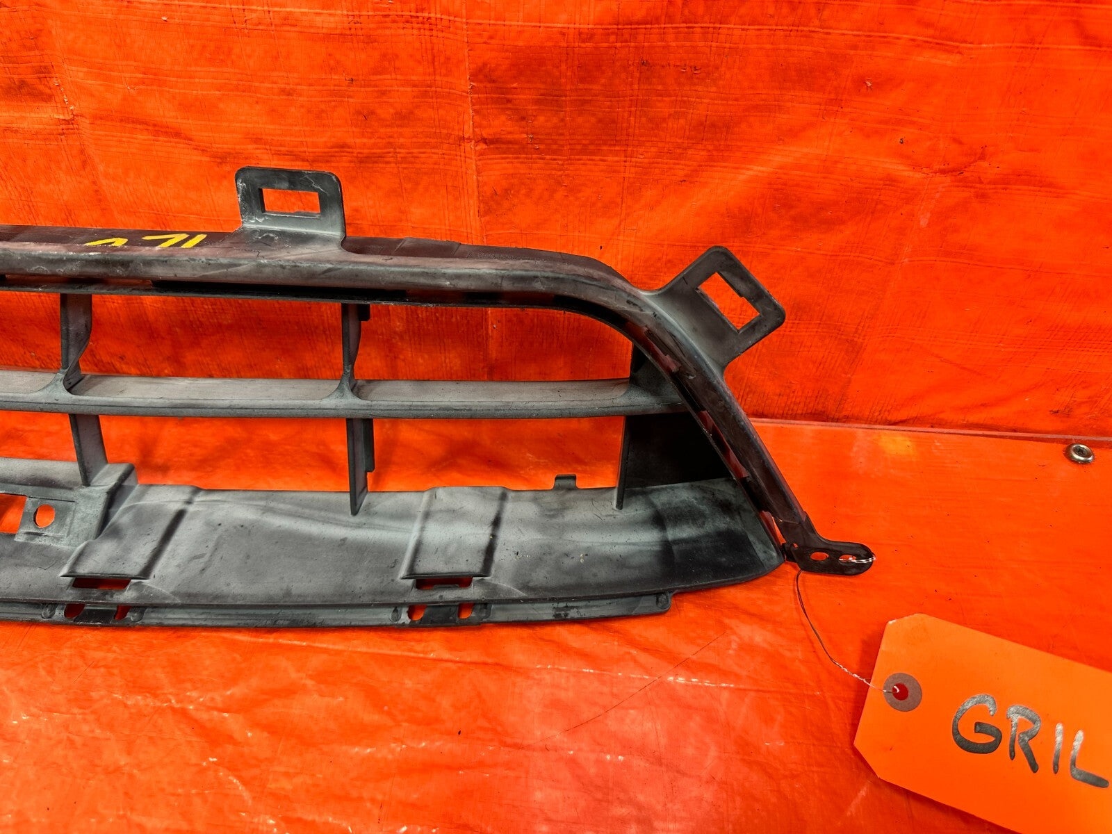 92 96 LEXUS SC300   FRONT BUMPER GRILLE INSERT   OEM FACTORY #2767