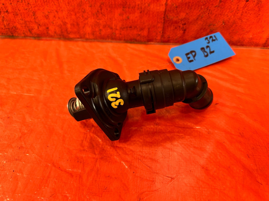 09 14 ACURA TSX   K24Z3   THERMOSTAT WITH THERMOSTAT HOUSING   OEM #3211