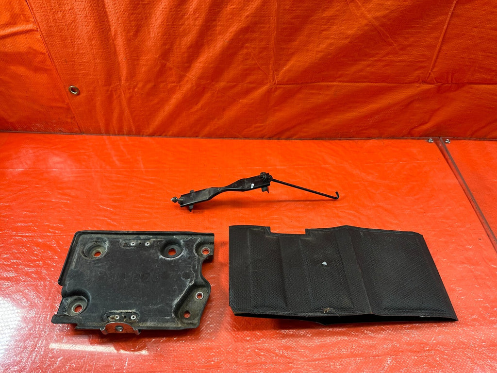 16 20 INFINITI Q50 & Q60 3.0L BATTERY TRAY MOUNTING BRACKET W/ TIE DOWN OEM #2154