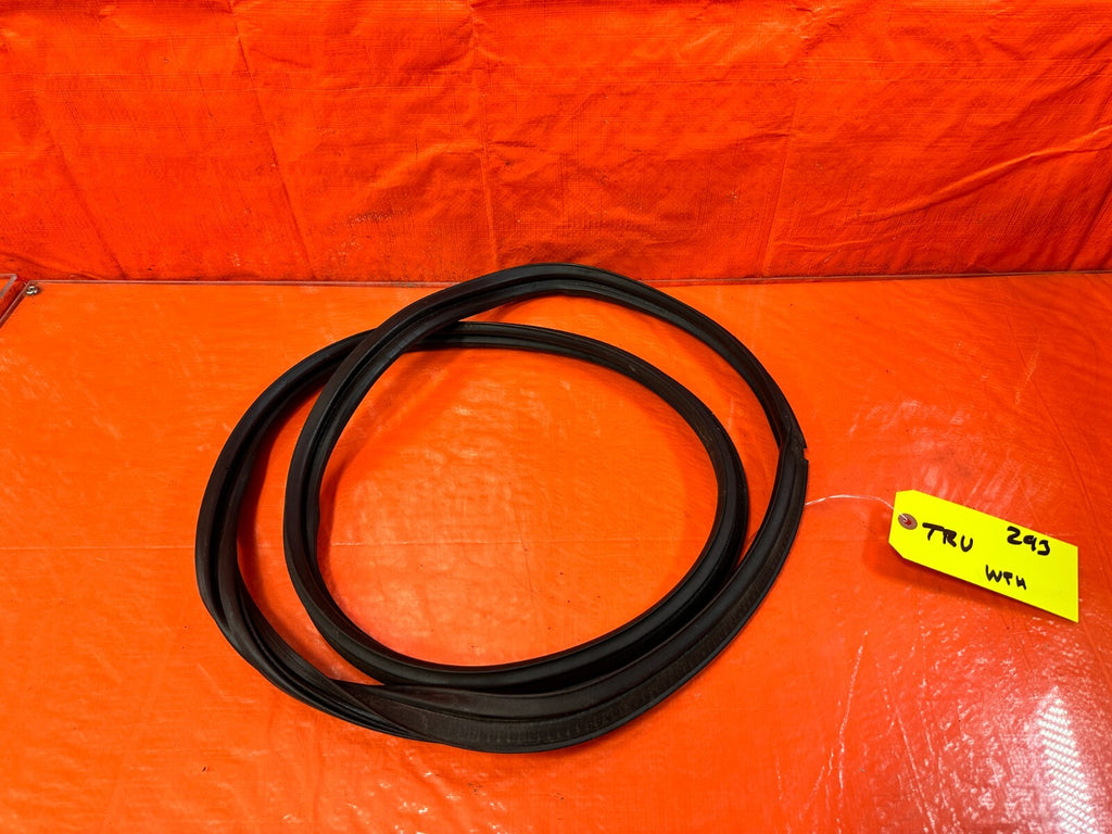 13 16 SCION FRS   RIGHT DOOR TO CHASSIS WEATHER STRIP OPENING   OEM #2930