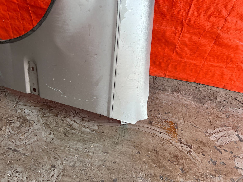 96 98 HONDA CIVIC   FENDER   PASSENGER RIGHT SIDE SILVER COLOR   OEM FACTORY 1306