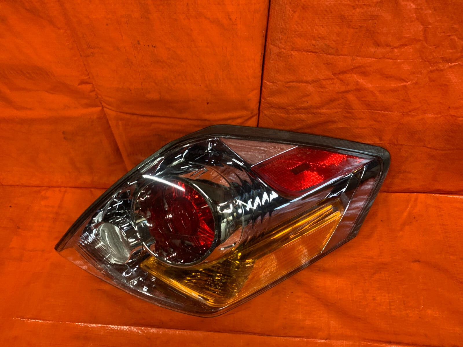 10 12 NISSAN ALTIMA   SEDAN MODEL ONLY   PASSENGER RIGHT TAIL LIGHT LAMP R RH5