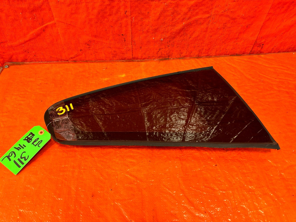 09 15 INFINITI G37 CONVERTIBLE   RIGHT REAR QUARTER VENT GLASS WINDOW OEM #3110