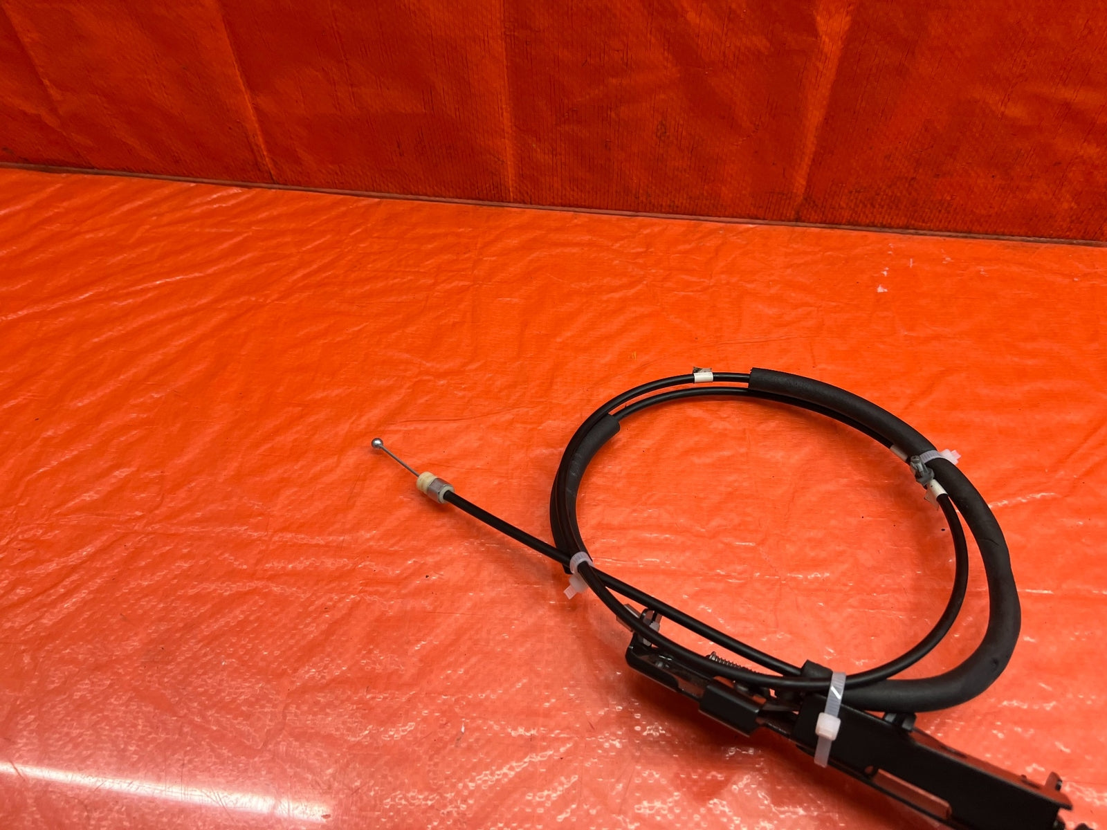 08 15 INFINITI G37 & Q60   2D COUPE   REAR SEAT RELEASE CABLE   OEM #1694