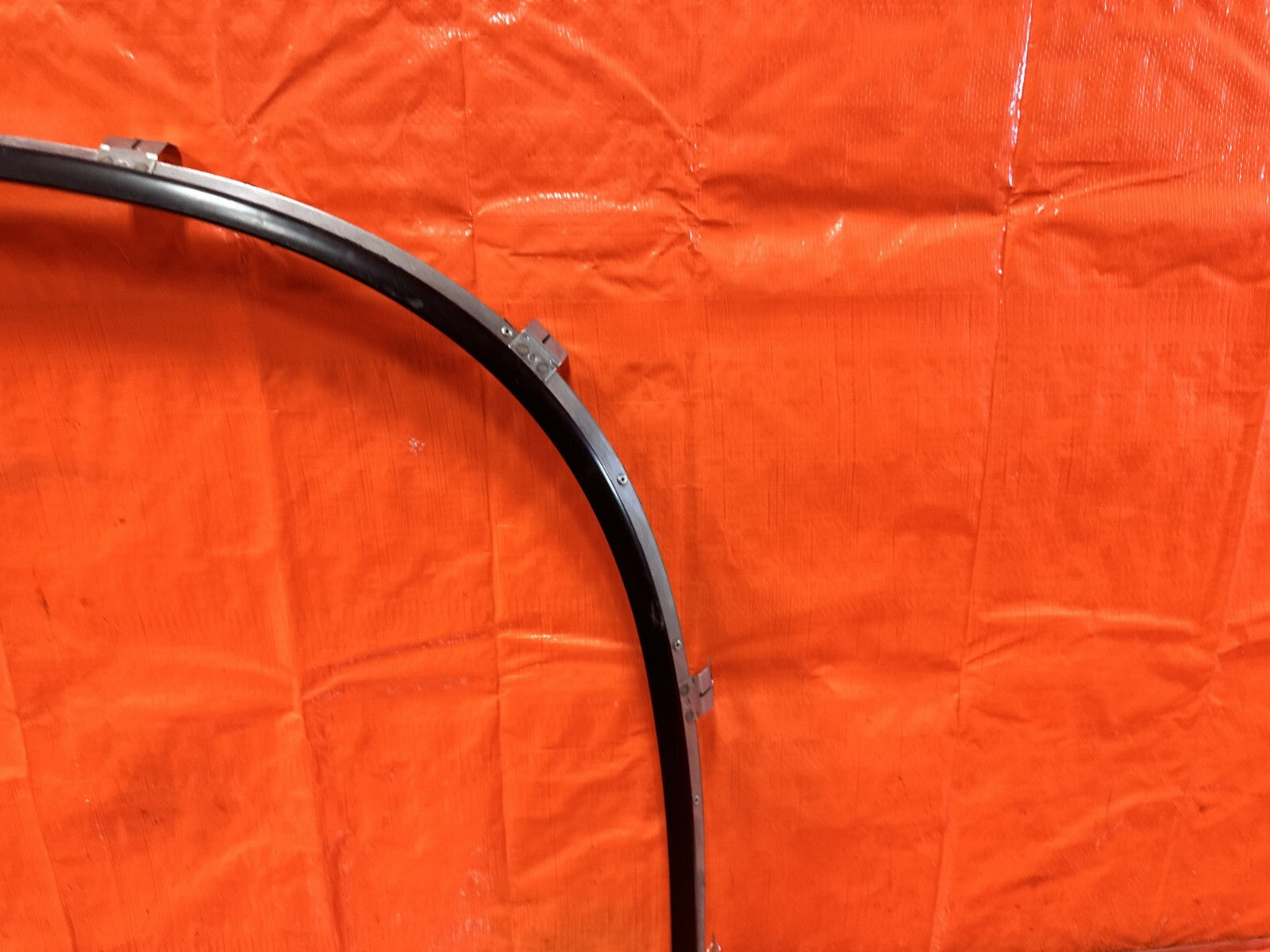 00 09 HONDA S2000   SOFT TOP MOLDING REAR RETAINER DRIP MOLDING BRACKET OEM 2903