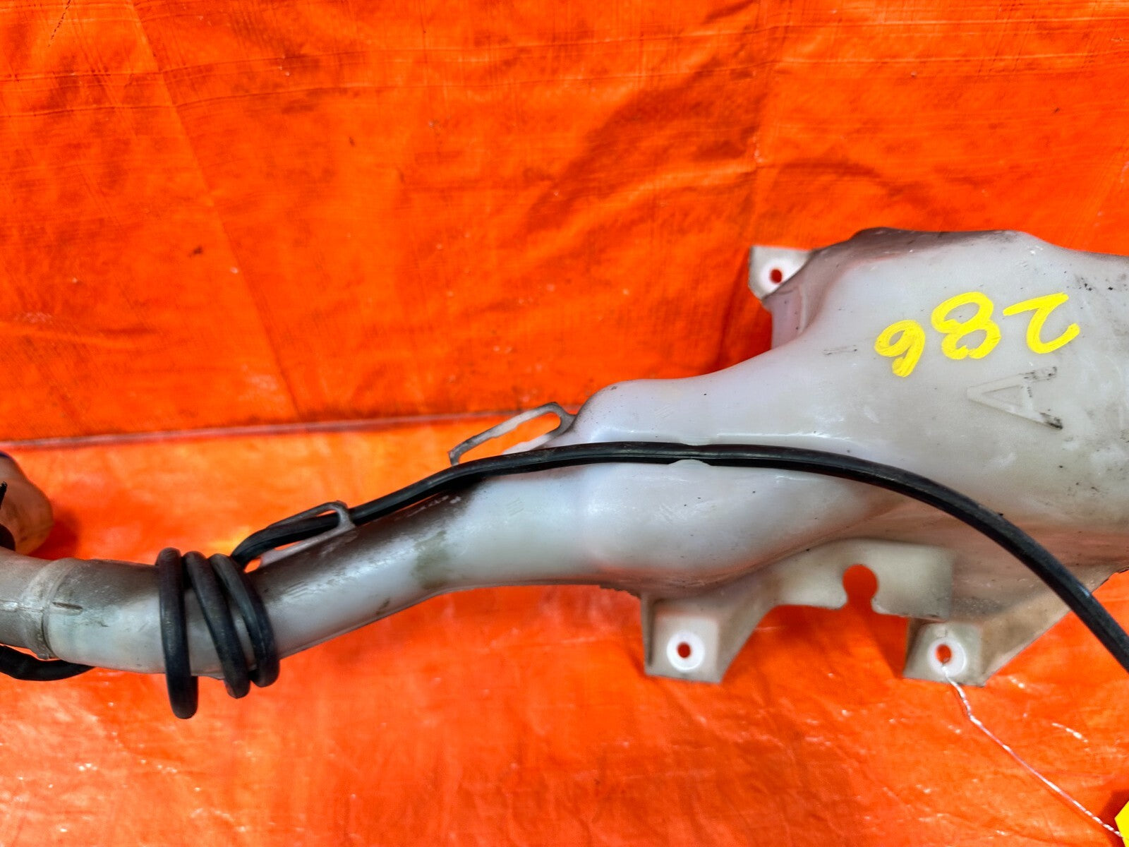 06 11 HONDA CIVIC SI COUPE WINDSHIELD WIPER RESERVOIR TANK W/ MOTOR OEM OE #2863