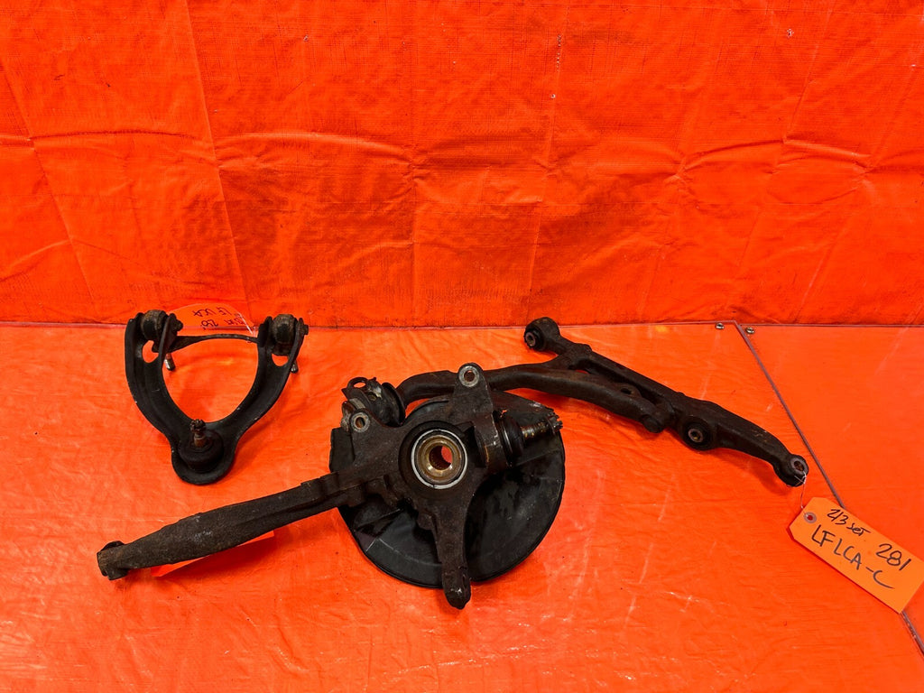 94 01 ACURA INTEGRA DRIVER LEFT FRONT SPINDLE KNUCKLE HUB & LOWER CONTROL ARM 819