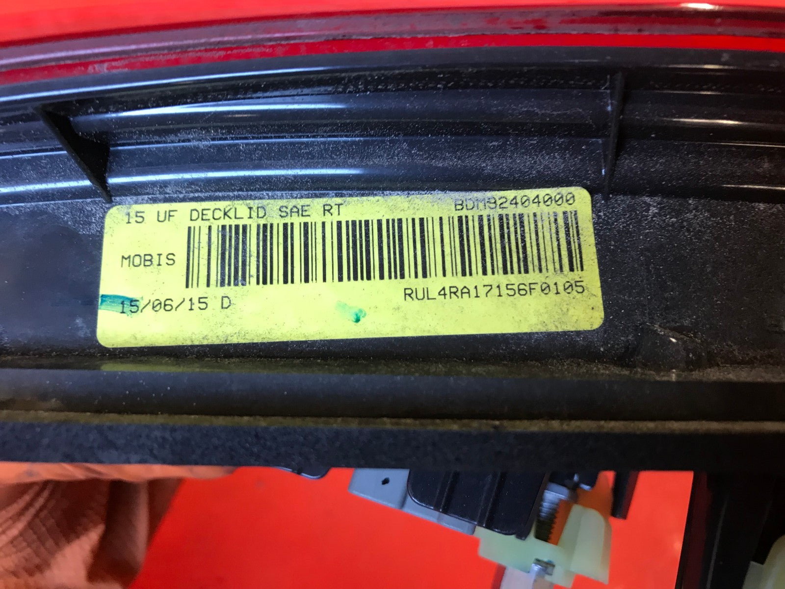 OEM 2015 2016 2017 CHRYSLER 200 PASSENGER RIGHT INNER TRUNK TAIL LIGHT LAMP5