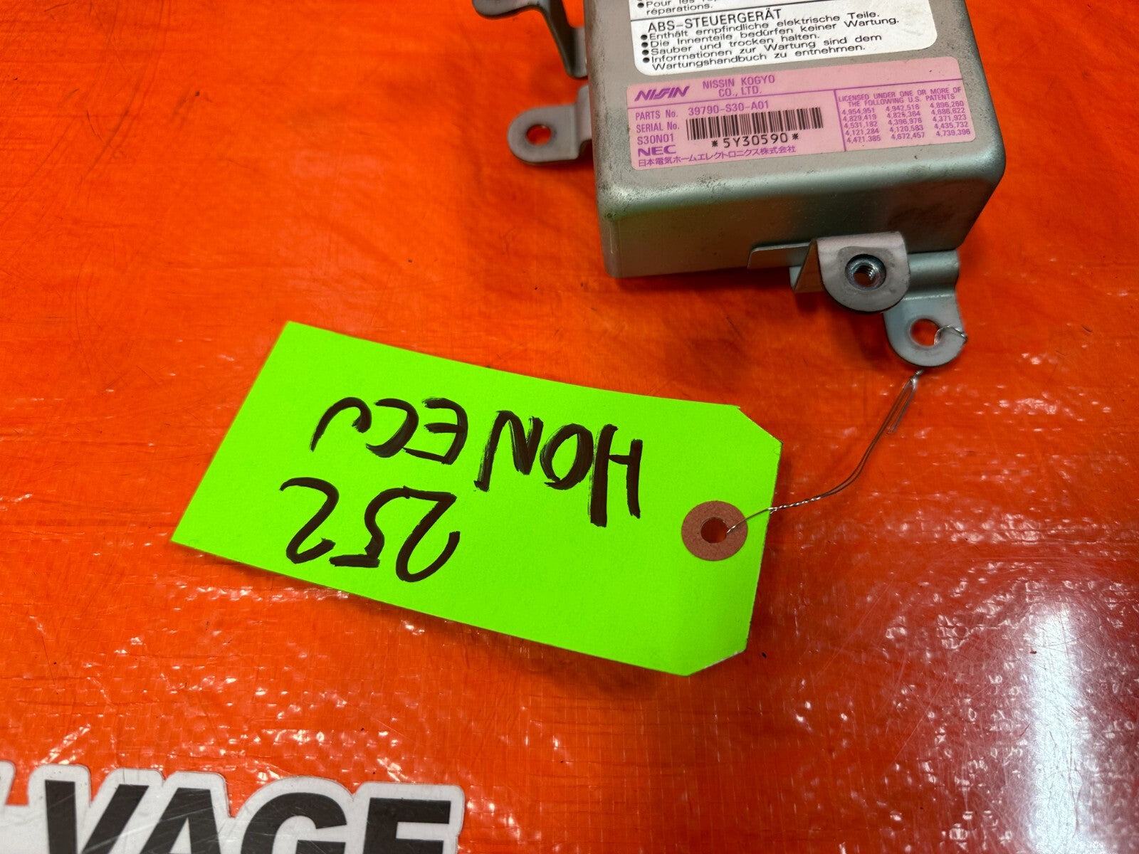 97 00 FITMENT   BASE & SH   ABS CONTROL MODULE UNIT COMPUTER   OEM FACTORY 2524