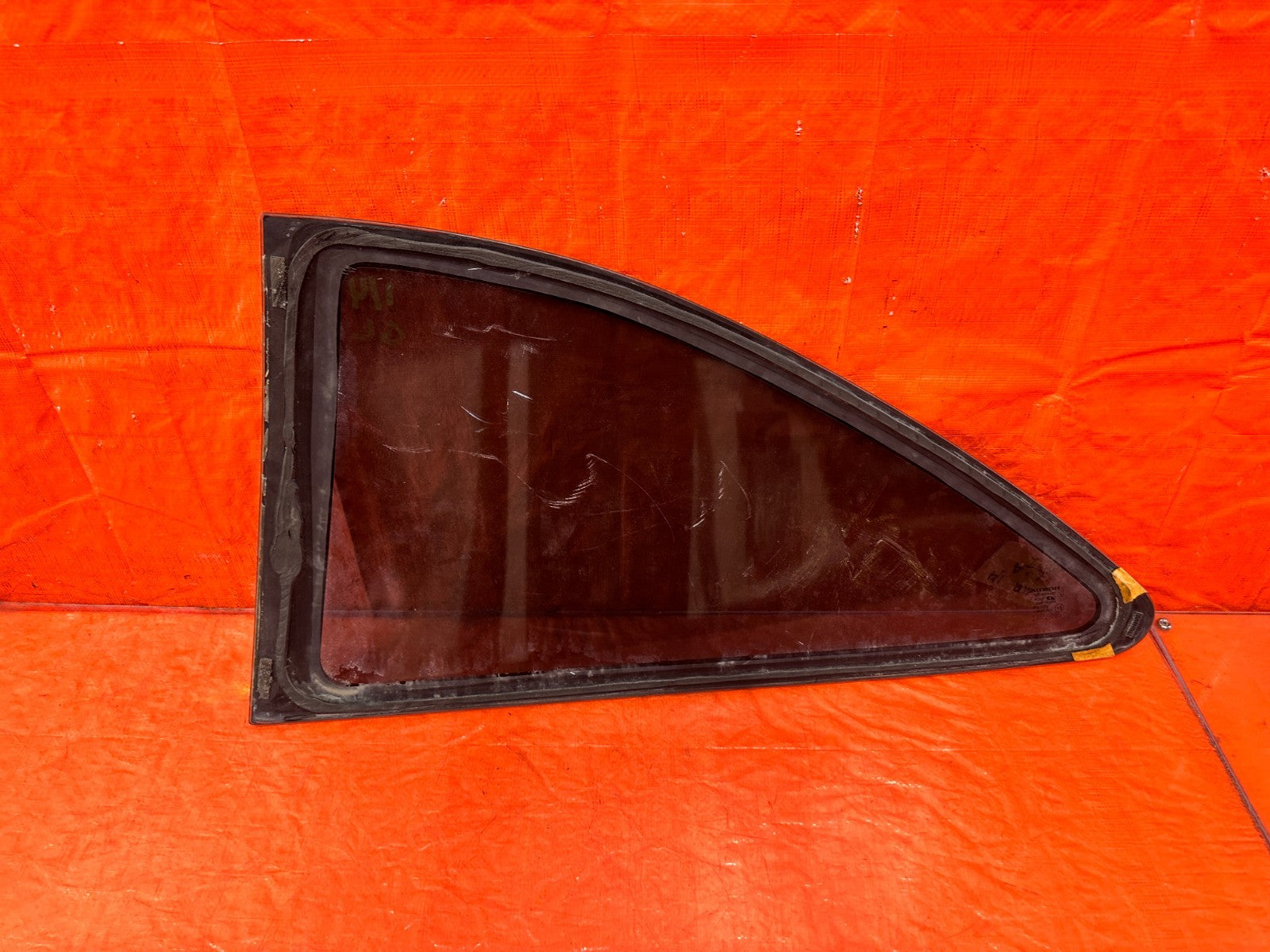 96 00 HONDA CIVIC   2D COUPE PASSENGER RIGHT REAR QUARTER 1/4 GLASS OE OEM #1917