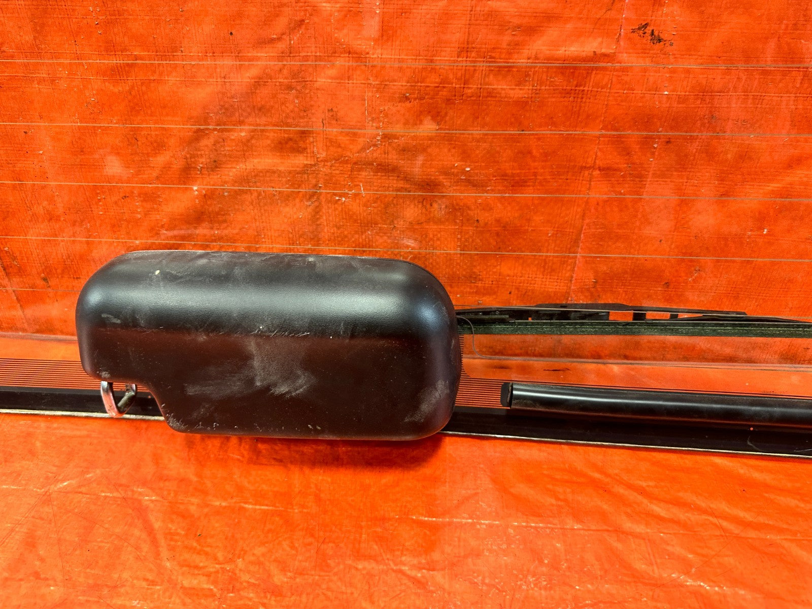 97 01 HONDA CR V CRV   REAR HATCH WINDSHIELD W/ GLASS AND WIPER   OEM 30119
