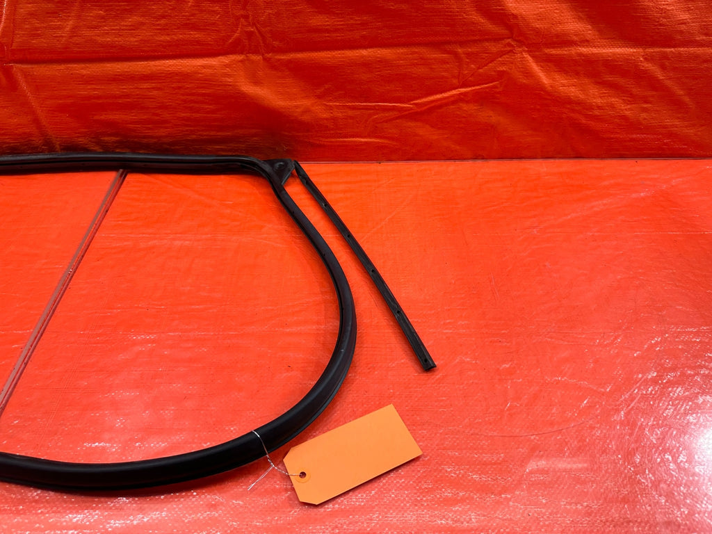 08 15 LANCER EVOLUTION X EVO 10 PASSENGER RIGHT REAR DOOR WEATHER STRIP OEM 2174