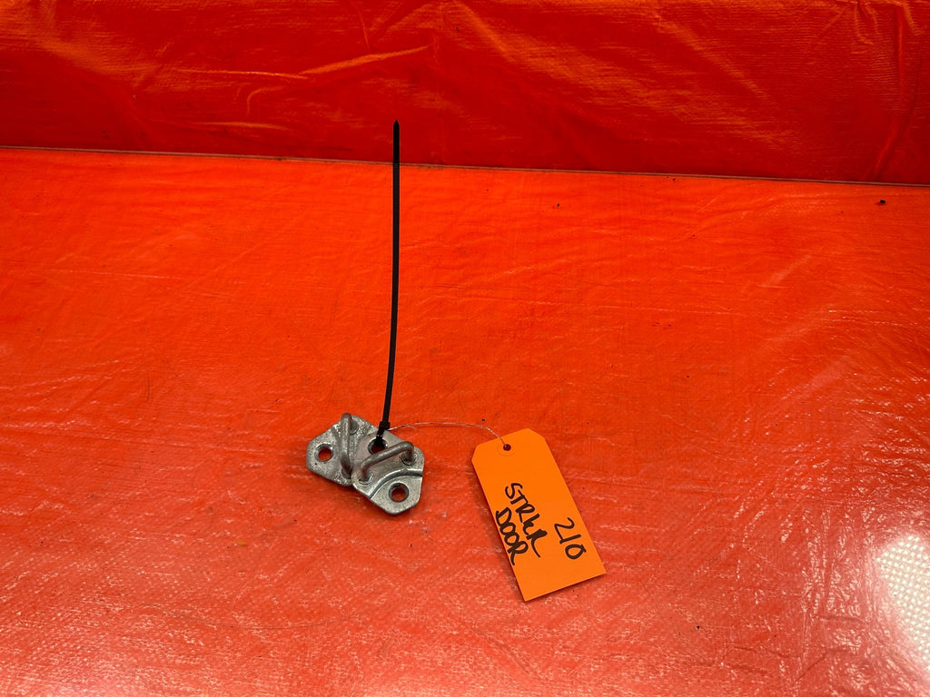 97 01 HONDA PRELUDE   LEFT & RIGHT DOOR STRIKERS   OEM FACTORY OE #2100