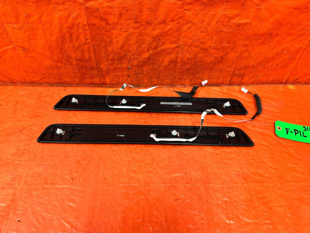 17 20 INFINITI Q60   ILLUMINATING FLOOR PILLARS   LEFT AND RIGHT   OEM #3161
