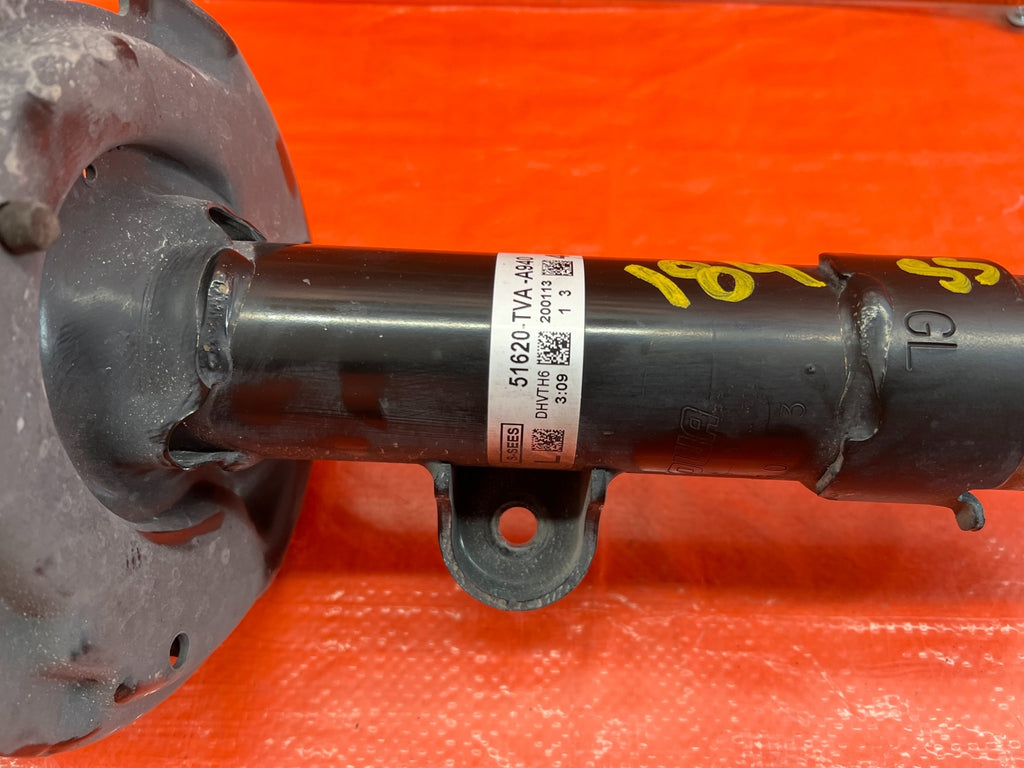 18 21 HONDA ACCORD SPORT   SHOCK & SPRING STRUT PASSENGER RIGHT FRONT   OEM #18410