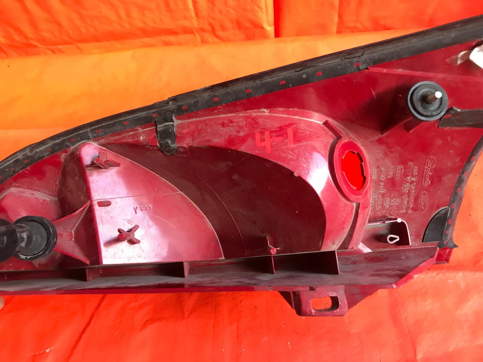 OEM 2003 03 FORD FOCUS HATCHBACK PASSENGER RIGHT TAIL LIGHT LAMP R RH7