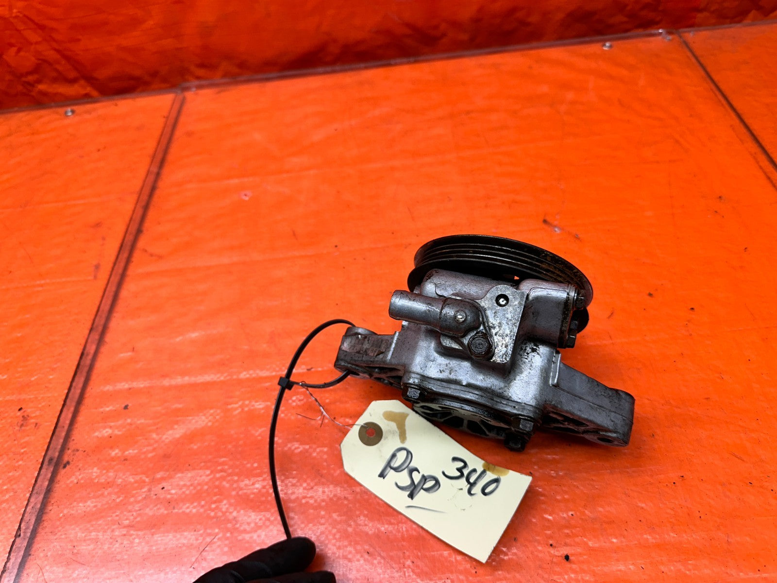 94-01 ACURA INTEGRA 1.8L POWER STEERING PUMP ASSEMBLY OEM #34012