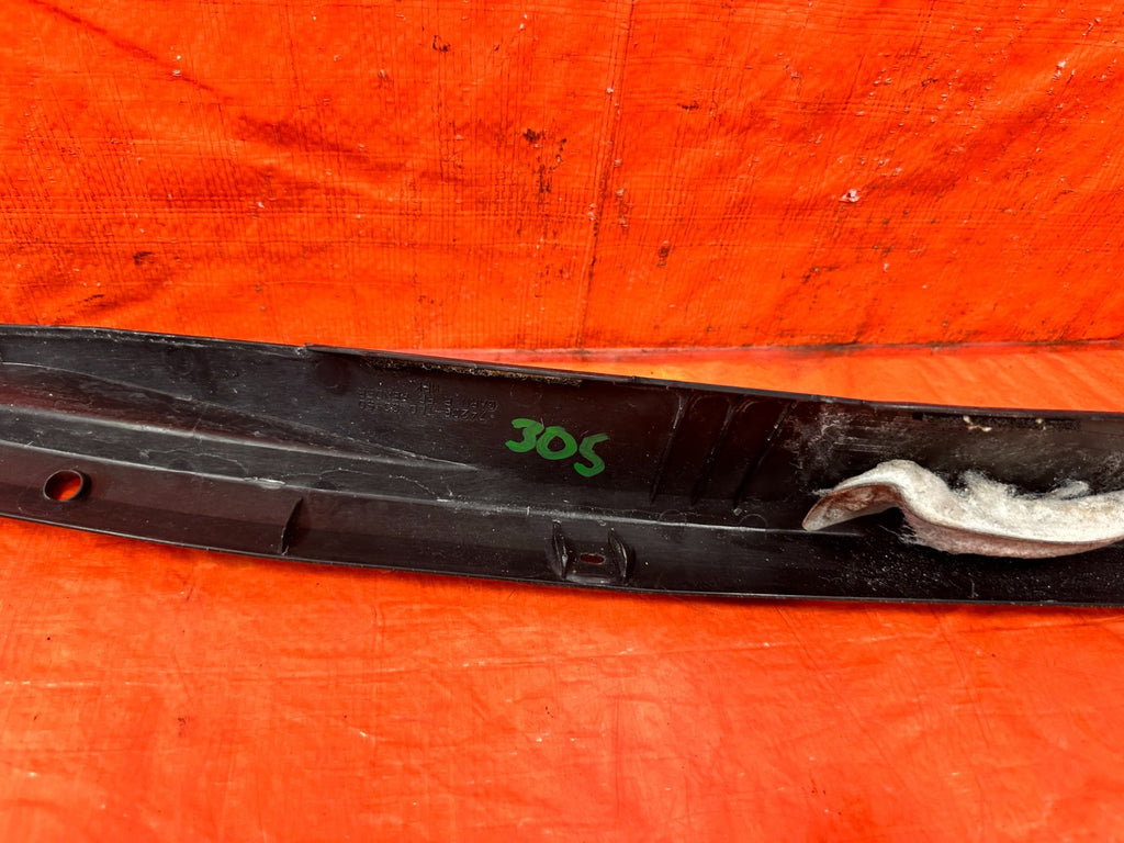 09 14 ACURA TSX   PASSENGER RIGHT UPPER FENDER ENGINE BAY TRIM PLATIC   OEM #3056