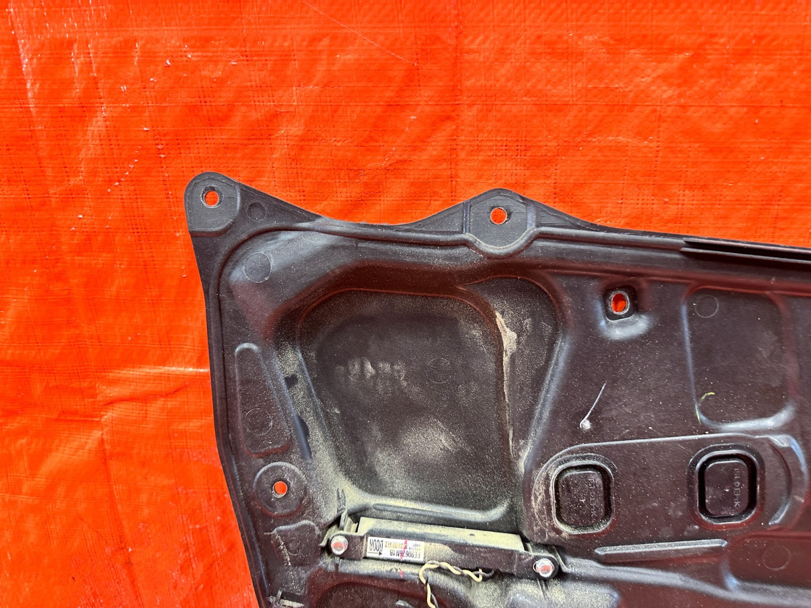 04 11 MAZDA RX8 RX 8   LEFT DOOR INSERT CARRIER HOUSING   OEM FACTORY #3034
