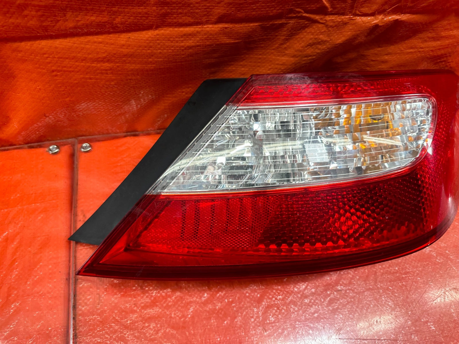 06 08 HONDA CIVIC COUPE   TAIL LIGHT LAMP   PASSENGER RIGHT SIDE   OEM OE #2046