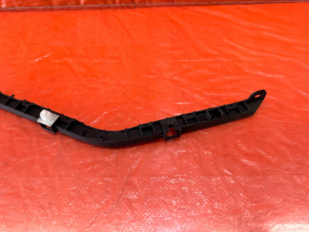 04 08 ACURA TSX   LEFT REAR   BUMPER BRACKET CLIP SPACER RETAINER   OEM #19616