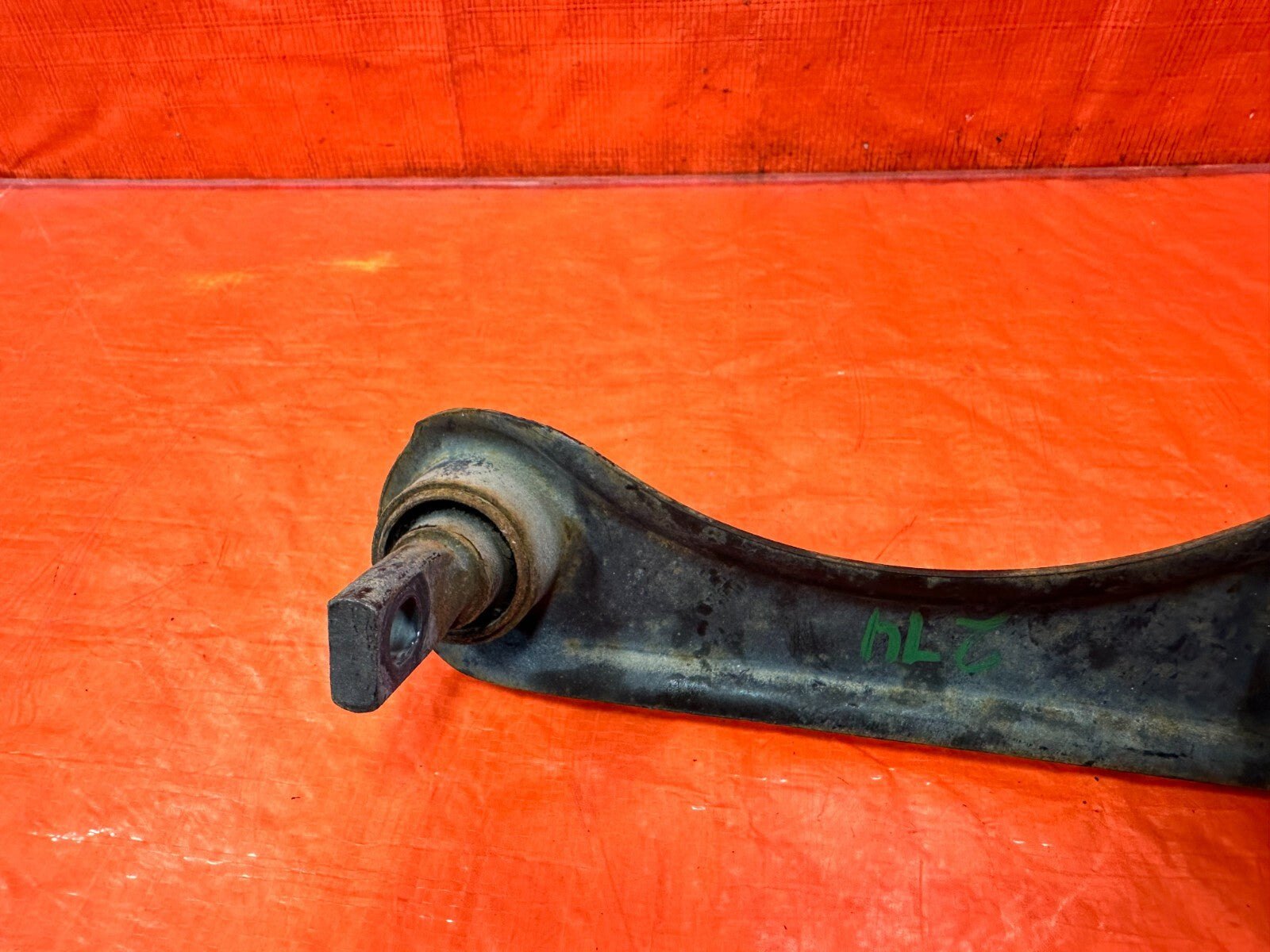92 00 HONDA CIVIC / INTEGRA REAR UPPER CONTROL ARMS   LEFT RIGHT ARM SET OEM 27411