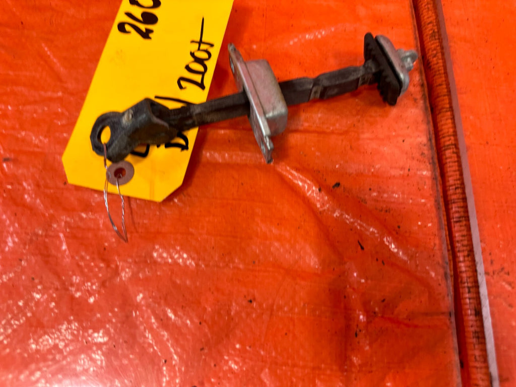 06 11 CIVIC 4D SEDAN   DRIVER LEFT REAR DOOR CHECKER HINGE ARM STOPPER   OEM 2604