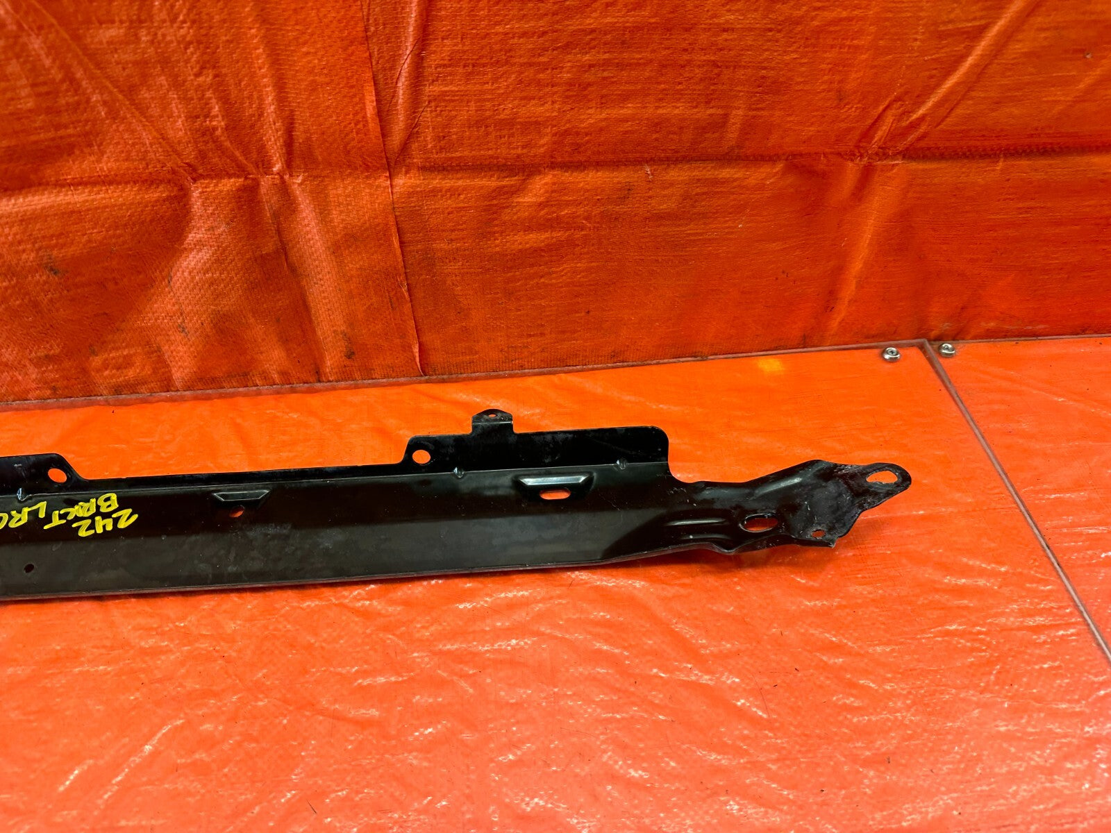 14 20 INFINITI Q50   FRONT RADIATOR SUPPORT UPPER RETAINER BRACKET   OEM #2421