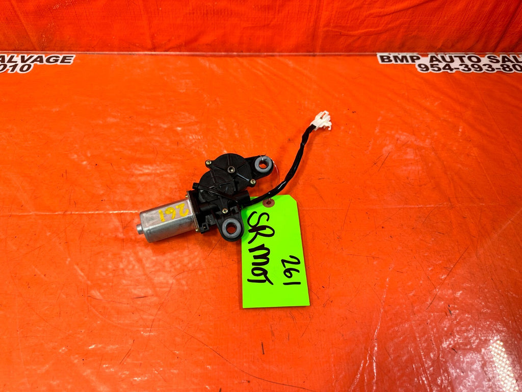 02 10 LEXUS SC430   CONVERTIBLE FRONT CENTER LATCH MOTOR   OEM FACTORY #2610