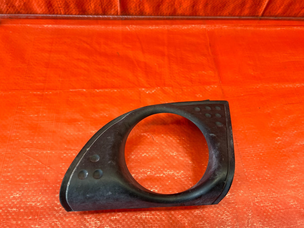 09 10 ACURA TSX   PASSENGER RIGHT FOG LIGHT LAMP BEZEL TRIM   OEM FACTORY #1588