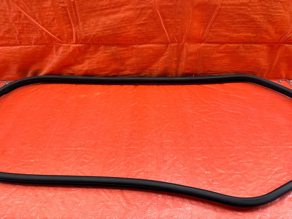 09 14 ACURA TSX   DRIVER LEFT REAR DOOR TO CHASSIS OPEN TRIM SEAL OEM 2333