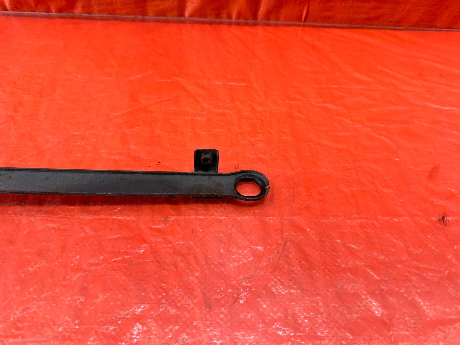 95 98 HONDA ODYSSEY   HVAC AC CONDENSER MOUNTING BRACKET   OEM FACTORY #1930