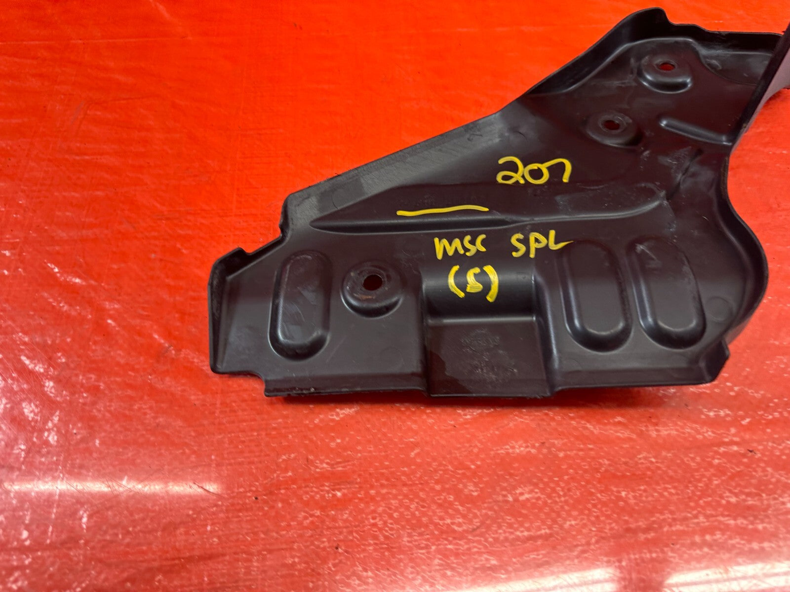 08 10 INFINITI G37 2D COUPE   SPLASH SHIELD REAR UNDER COVER LEFT   OEM #2074