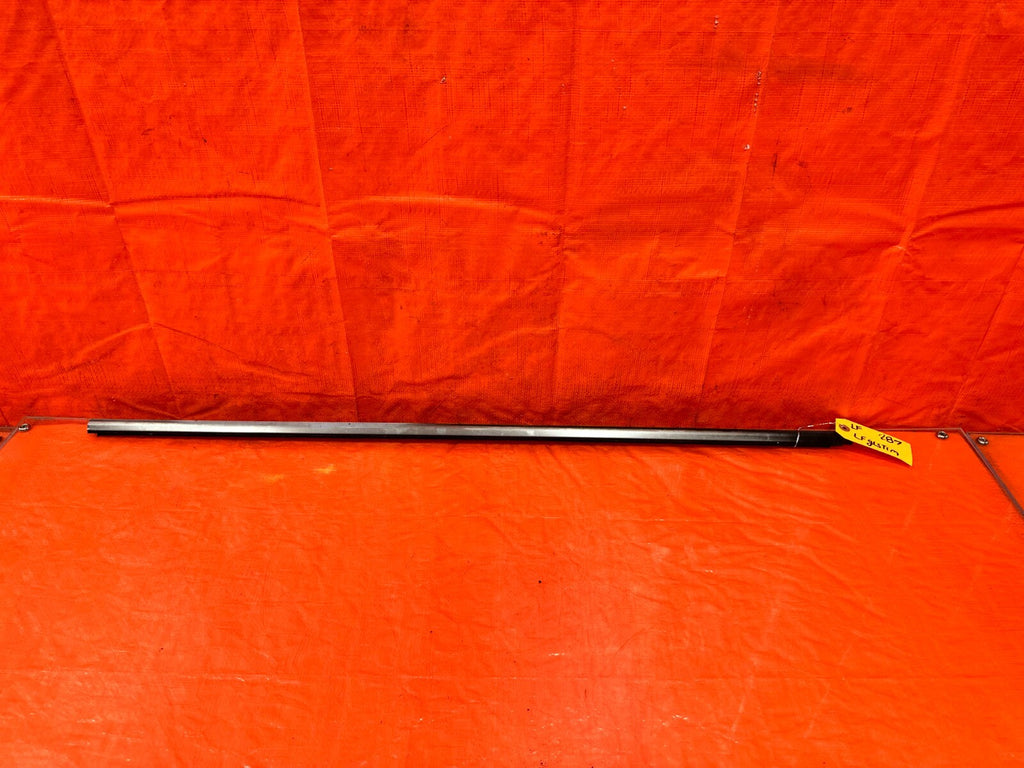 96 00 HONDA CIVIC COUPE HATCH EXTERIOR DOOR WINDOW GLASS TRIM LEFT SIDE 2870