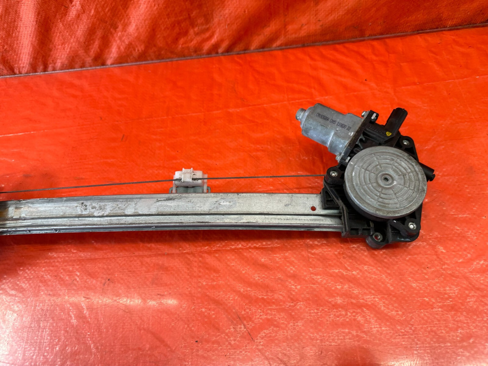 08 12 HONDA ACCORD SEDAN RIGHT REAR    WINDOW REGULATOR W/ MOTOR   OEM #2393