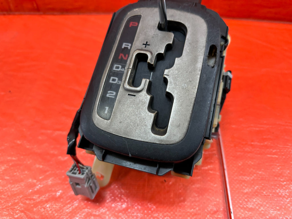 97 01 HONDA PRELUDE BASE   AUTOMATIC TRANSMISSION SHIFTER GEAR SELECTOR OEM #2106