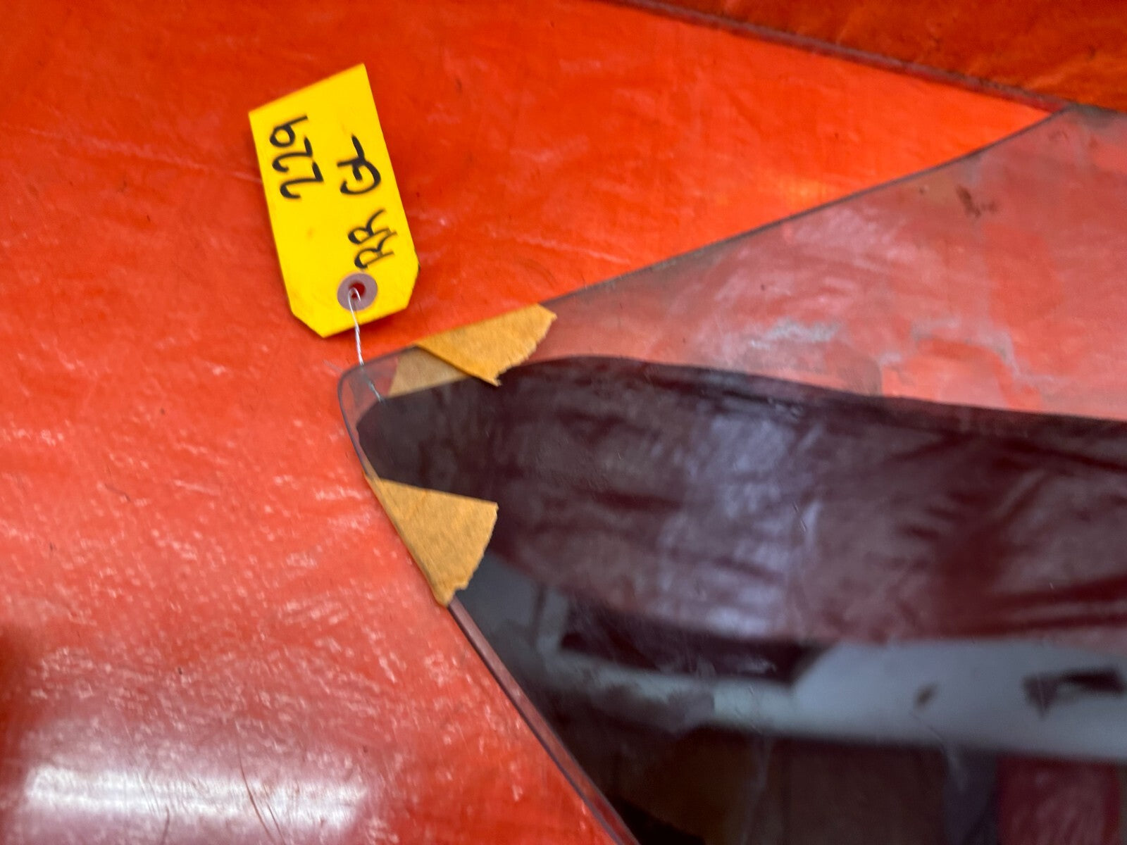 96 01 INTEGRA SEDAN   DOOR GLASS WINDOW   PASSENGER RIGHT REAR SIDE   OEM #2296